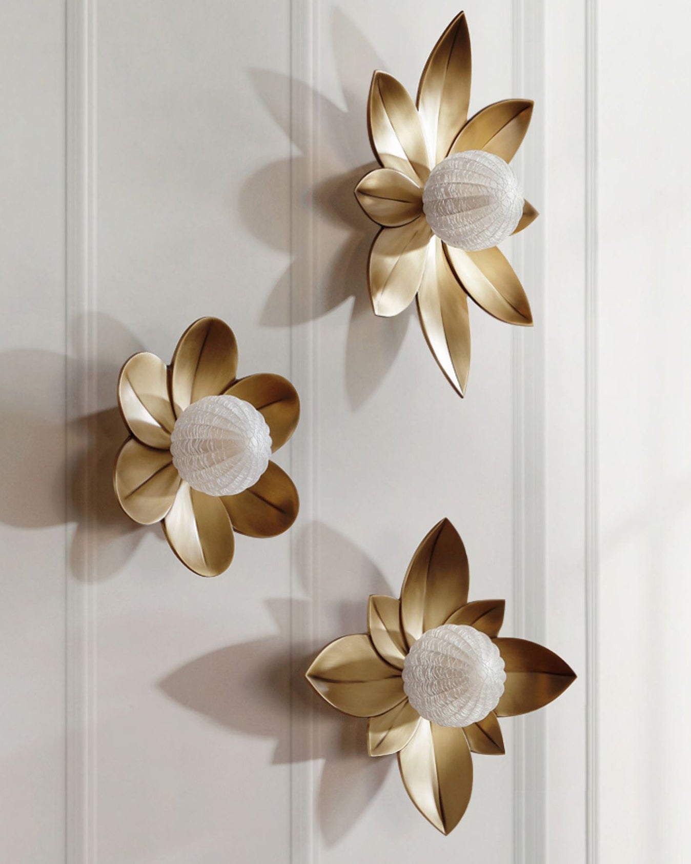 Gigi Wall Lamp