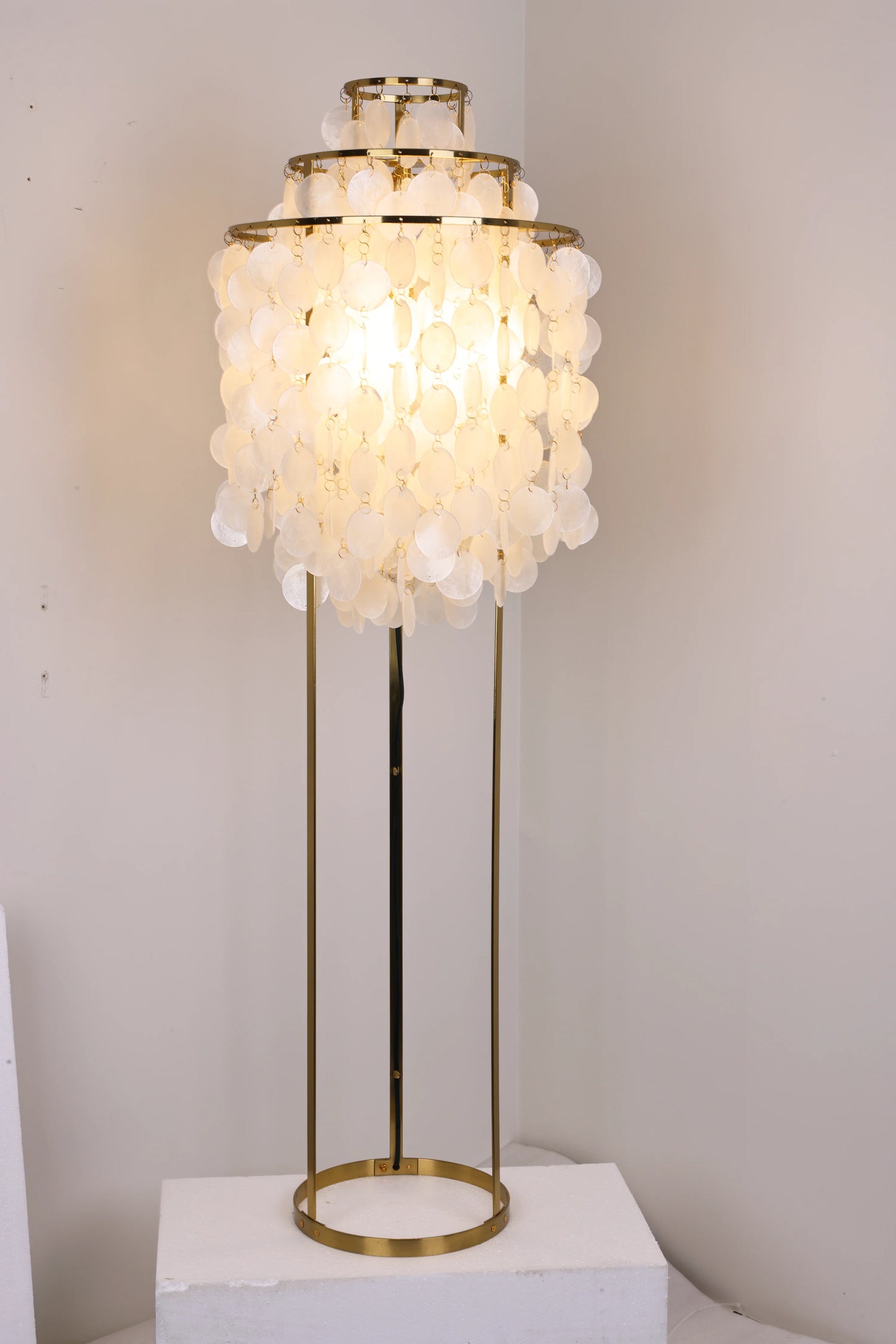 Vintage Shell Floor Lamp