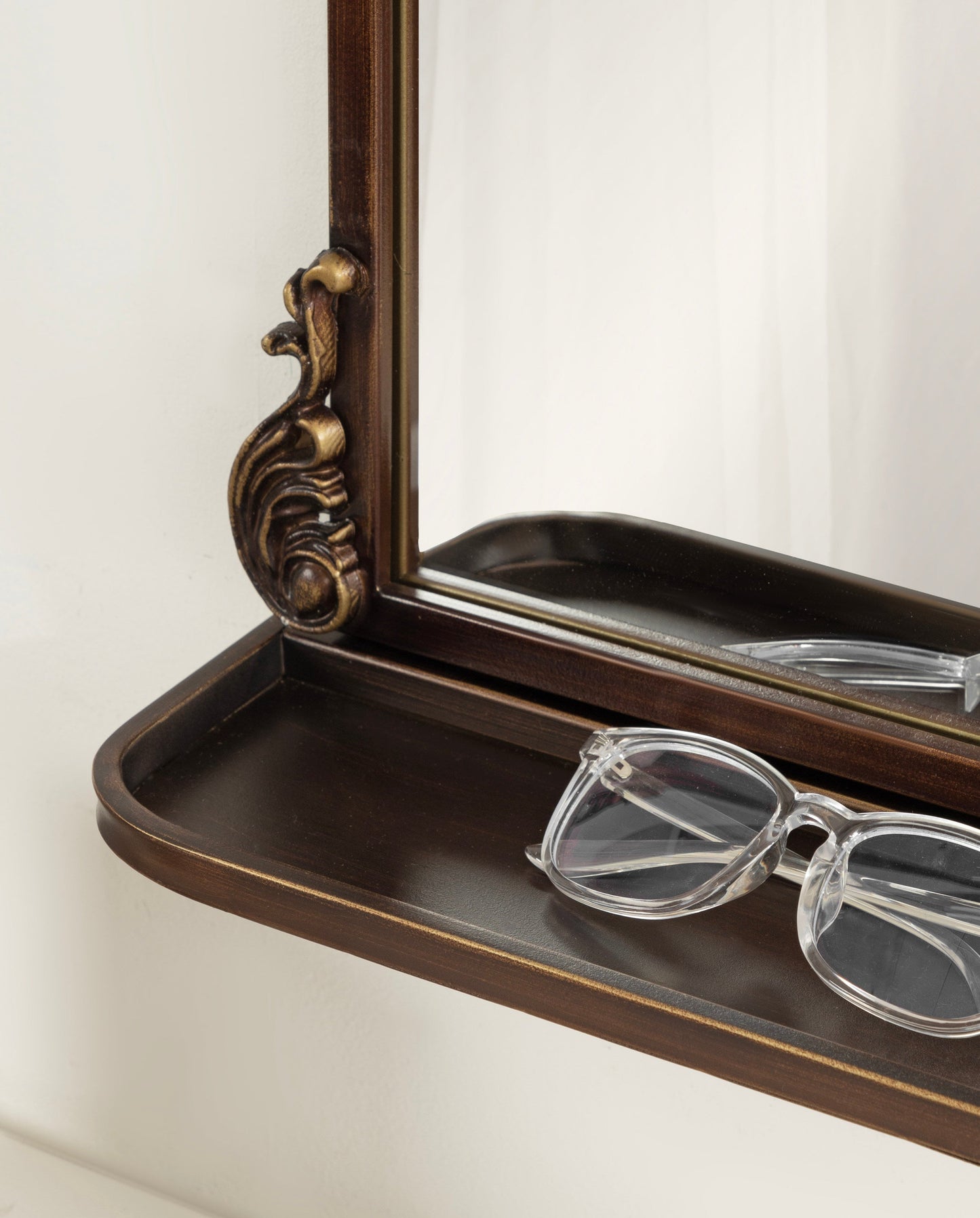 Arendahl Traditional Arch Mirror with Shelf